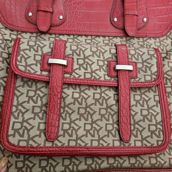 DKNY Jacquard Signature Logo Tote With Red Faux Croc Detail - Picture 4 of 12